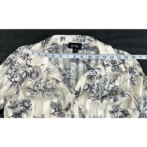 By & By Women’s Floral Sheer Blouse NWT Cream Gray Button Front Lined Top Sz S - Picture 6 of 12